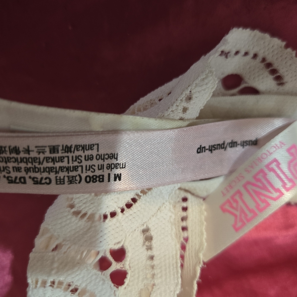 M vs bra - Picture 2 of 2